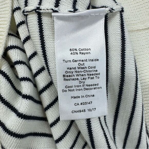 TALBOTS Floral Row Crewneck Stripes Embroidered Floral Sweater Multi-color Sz M - Picture 7 of 7